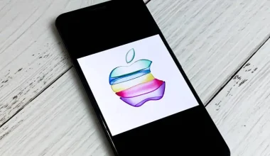 Η Apple εντόπισε κενό ασφαλείας που επιτρέπει «εισβολή» χάκερ σε πολλά μοντέλα iPhone, iPad και Mac