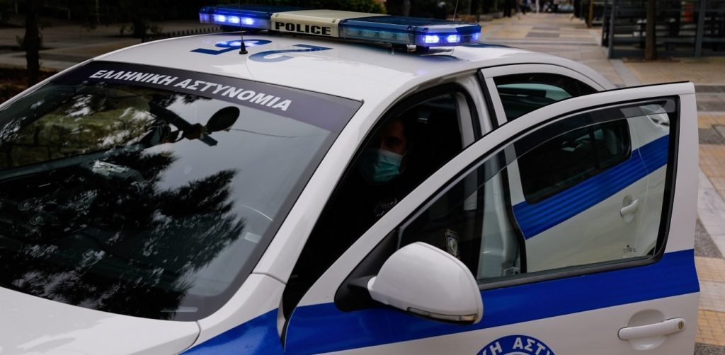 Μετέωρα: Μια οδηγός ήθελε να «λαδώσει» αστυνομικό για να αποφύγει τον έλεγχο και συνελήφθη