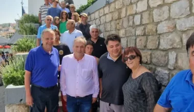 Νόαμ Τσόμσκι: “Η γενναία αντίσταση των Ελλήνων θα σώσει τους ...
