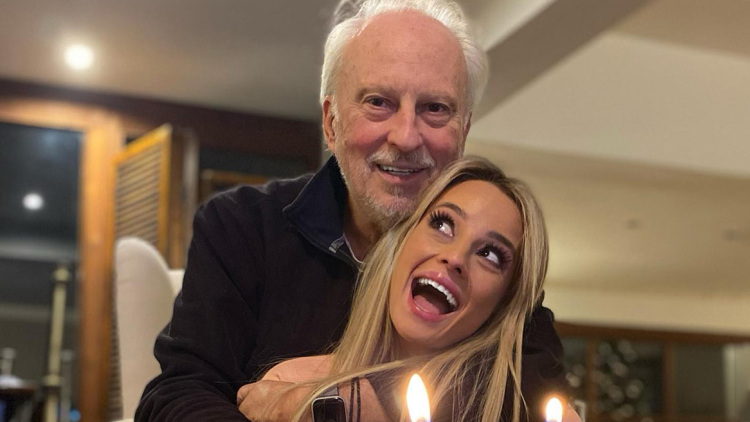 Ρόμπερτ Γουίλιαμς: Συγκινητική αφιέρωση της κόρης του με αποχαιρετιστήριο βίντεο