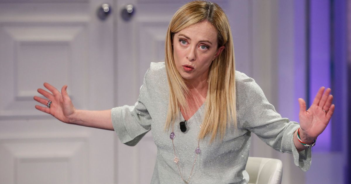 Τζόρτζια Μελόνι: «Συμπεριφορές που δεν σέβονται τους κανόνες της κοινωνίας η ανορεξία και η βουλιμία»