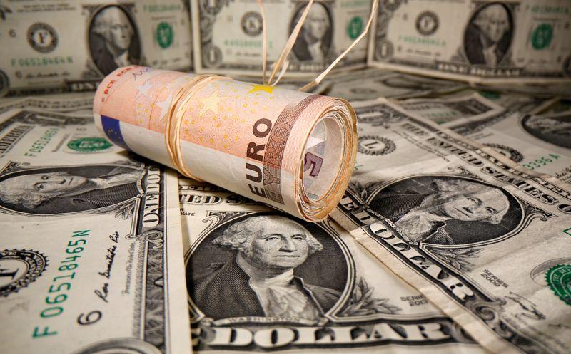 Κατρακυλά το ευρώ: Στο χαμηλότερο 29ετιας – Κάτω από 1 δολάριο