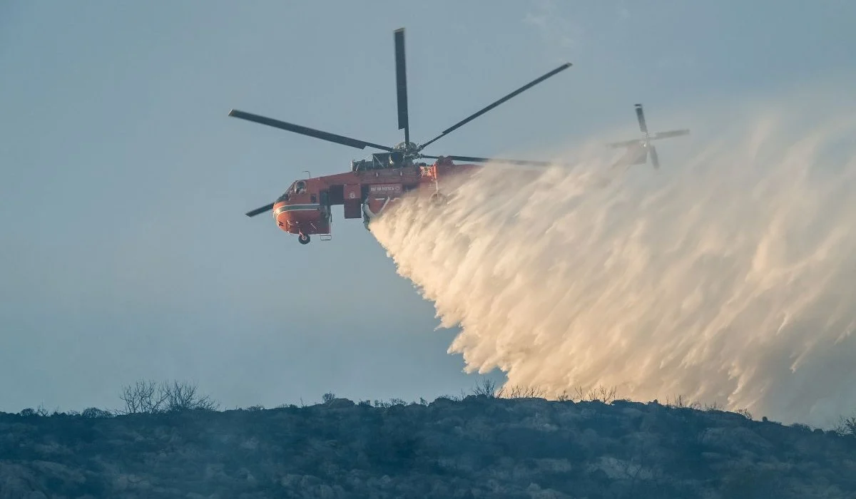 Αχαΐα: Φωτιά σε δασική έκταση στις Κάτω Βελιτσές
