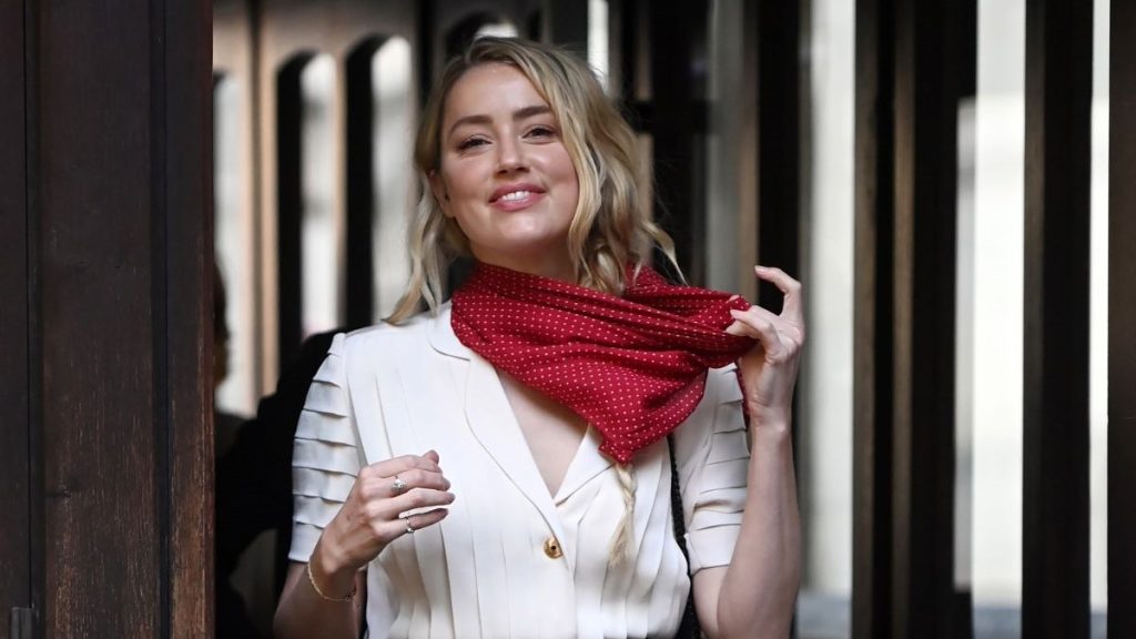 Sirina: Πρόταση 10 εκατ. δολαρίων του Δ.Σειρηνάκη στην Άμπερ Χερντ για να πρωταγωνιστήσει σε ταινία του