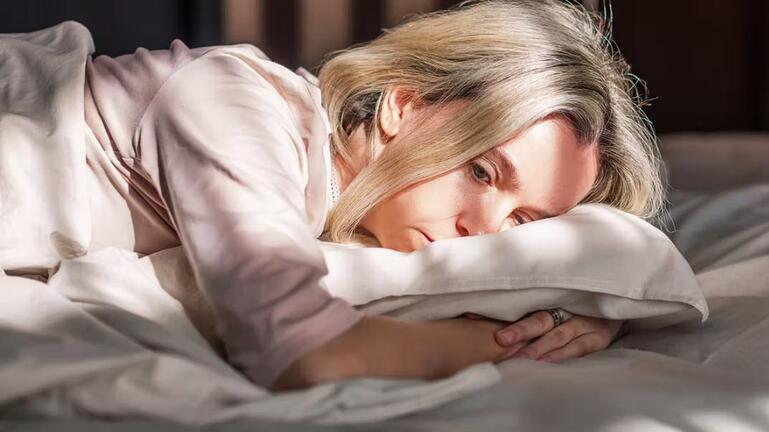 Η έλλειψη ύπνου κάνει τους ανθρώπους λιγότερο γενναιόδωρους και πιο αντικοινωνικούς σύμφωνα με έρευνα