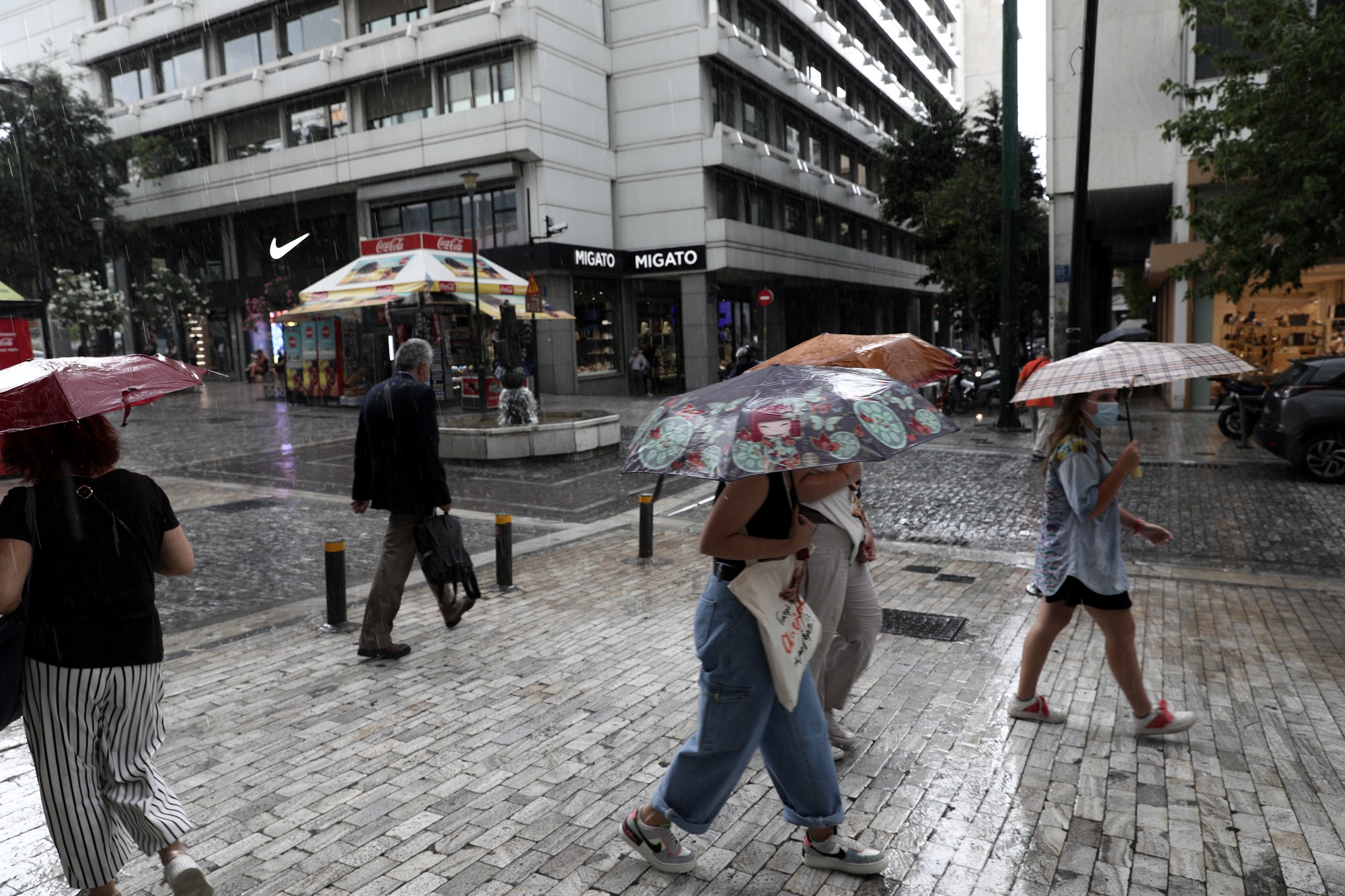 Καιρός: Βροχές αύριο και στην Αττική – Πού θα εκδηλωθούν καταιγίδες και χαλαζοπτώσεις