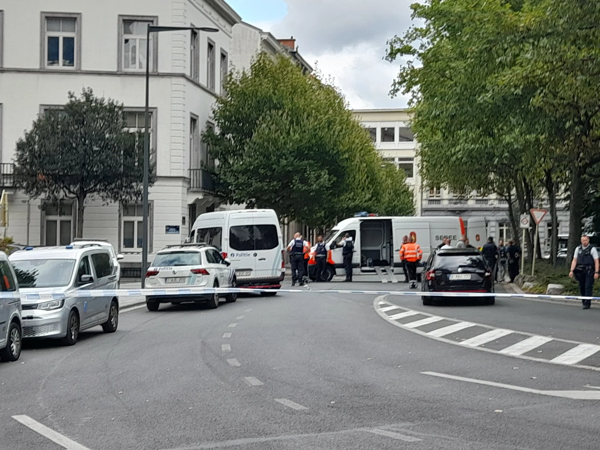Συνελήφθη ο οδηγός του βαν που έπεσε σε καφετέρια στις Βρυξέλλες