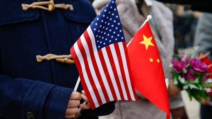 Οι ΗΠΑ προχωρούν στην αναστολή 26 πτήσεων προς την Κίνα ως αντίποινα