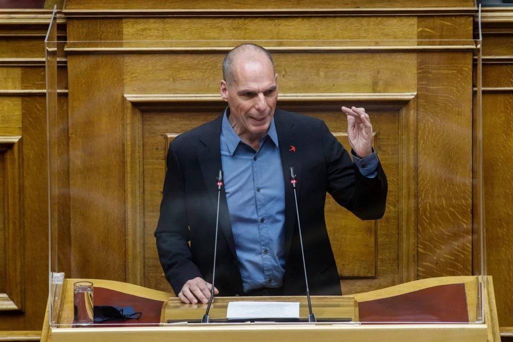 Γ.Βαρουφάκης: «Παρακολουθούσαν το κινητό μου από το 2015»