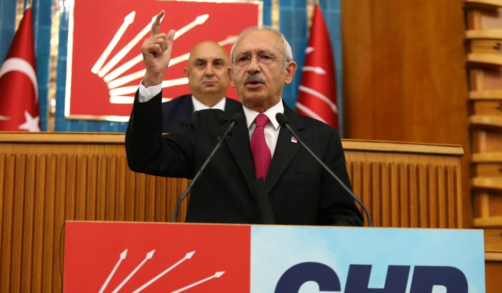 Κ.Κιλιτσντάρογλου: «10 εκατ. παράνομους μετανάστες έχει η Τουρκία – Αν πληρώσουν οι λαθρέμποροι τους πάνε παντού»