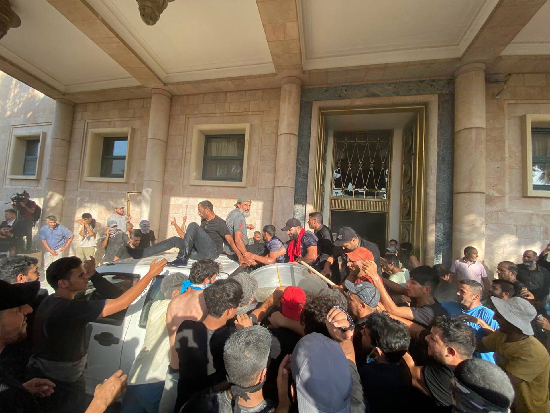 Ιράκ: Νεκροί και τραυματίες σε συγκρούσεις οπαδών και αντιπάλων του Μοκτάντα Σαντρω