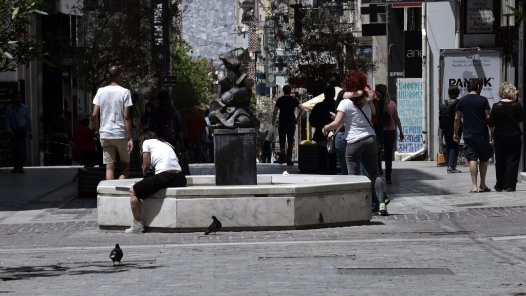 Ν.Καπραβέλος: «Το 7ο κύμα κορωνοϊού έρχεται τον χειμώνα – Να παραμείνουν οι μάσκες στους κλειστούς χώρους»