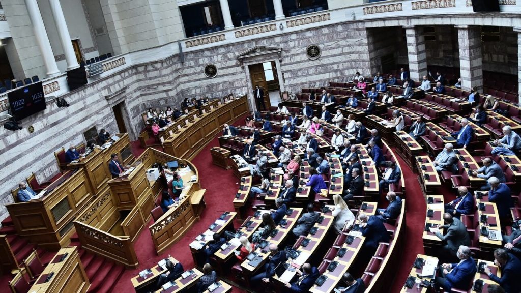 Βουλή: Συγκροτείται η Εξεταστική Επιτροπή για τις υποκλοπές μετά τα 142 υπέρ