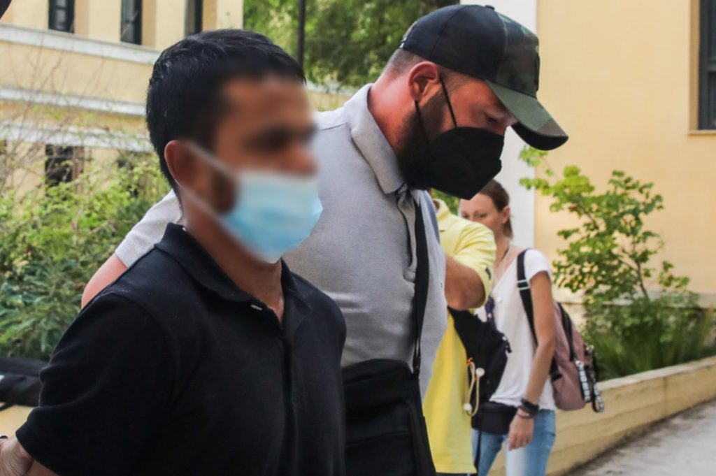 Δολοφονία 36χρονης στην Κυψέλη: Παραδέχθηκε το έγκλημα ο 37χρονος από το Μπαγκλαντές – Οδηγήθηκε στη φυλακή