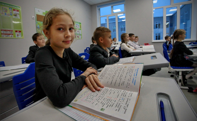 Ουκρανία: Ανοίγουν 1.376 σχολεία στο Ντονμπάς – Θα διδαχθεί και η ουκρανική γλώσσα