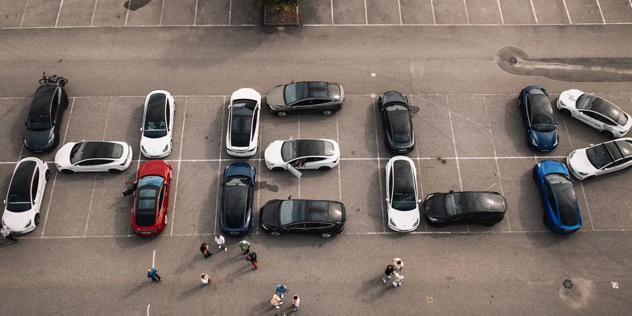 Νορβηγία: Γιατί κάνουν απεργία πείνας οι ιδιοκτήτες αυτοκίνητων Tesla;