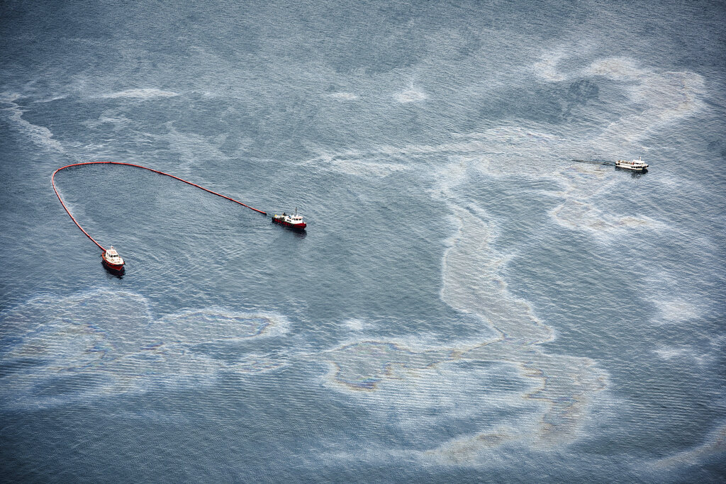 Γιβραλτάρ: Φορτηγό πλοίο που μετέφερε καύσιμα συγκρούστηκε με δεξαμενόπλοιο φυσικού αερίου