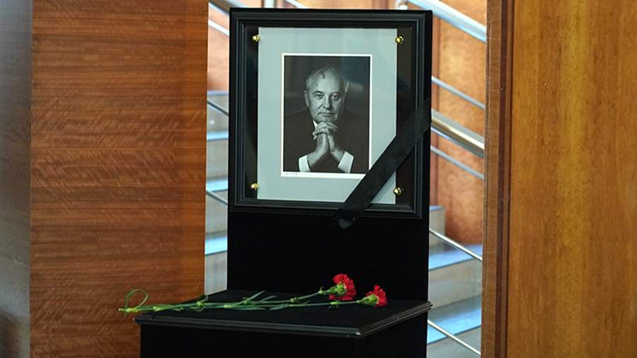 Μόσχα: Το τελευταίο «αντίο» στον Μιχαήλ Γκορμπατσόφ – Δείτε live εικόνα