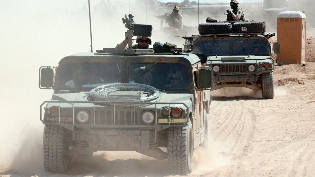 Εντυπωσιακό βίντεο μέσα από Humvee – Η στιγμή που χτυπά σε νάρκη