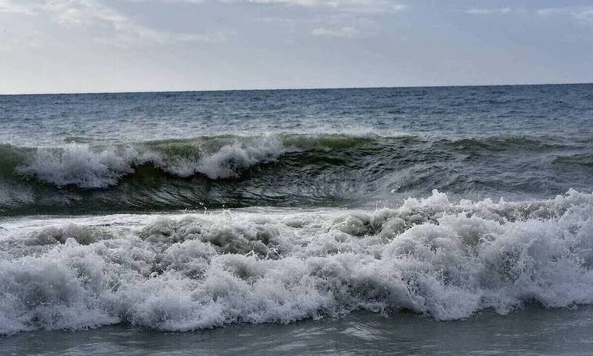 Θάνατοι λουόμενων σε Ζάκυνθο, Σαλαμίνα και Καλαμάτα