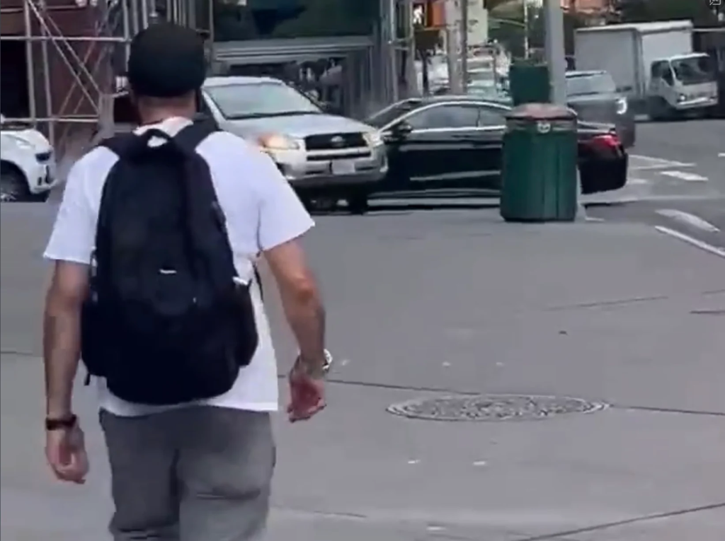 Άγρια καταδίωξη και ένοπλη ληστεία στη Νέα Υόρκη (βίντεο)