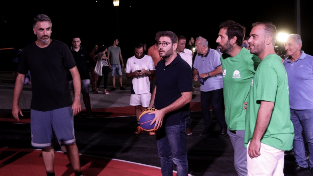 Στο χειρουργείο ο Νίκος Ανδρουλάκης μετά την ρήξη χιαστού