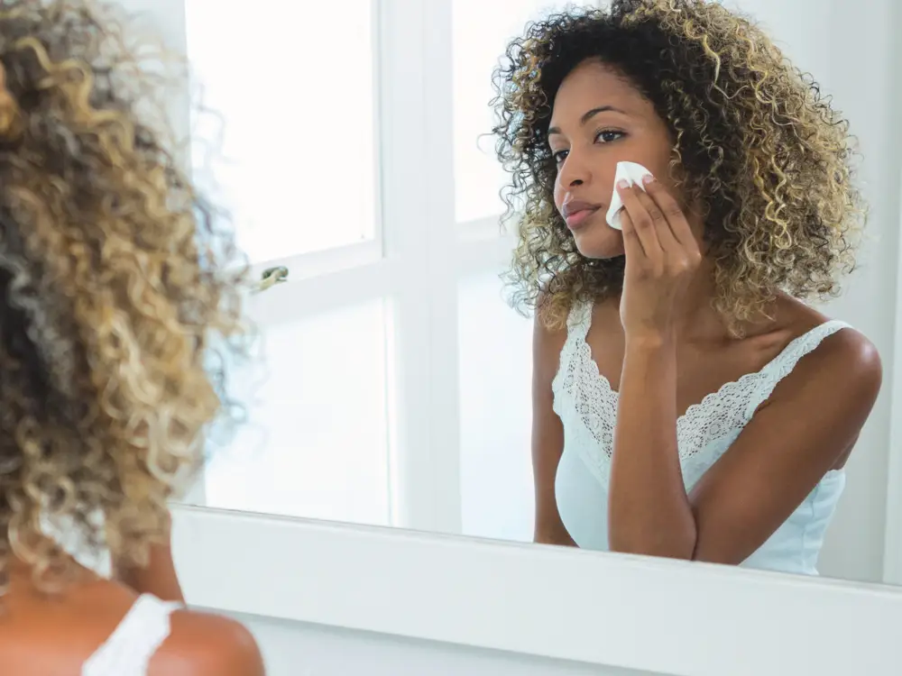 52χρονη αποκάλυψε τα μυστικά ομορφιάς για νεανικό δέρμα: Όλοι πιστεύουν ότι ο γιος της είναι αδερφός της