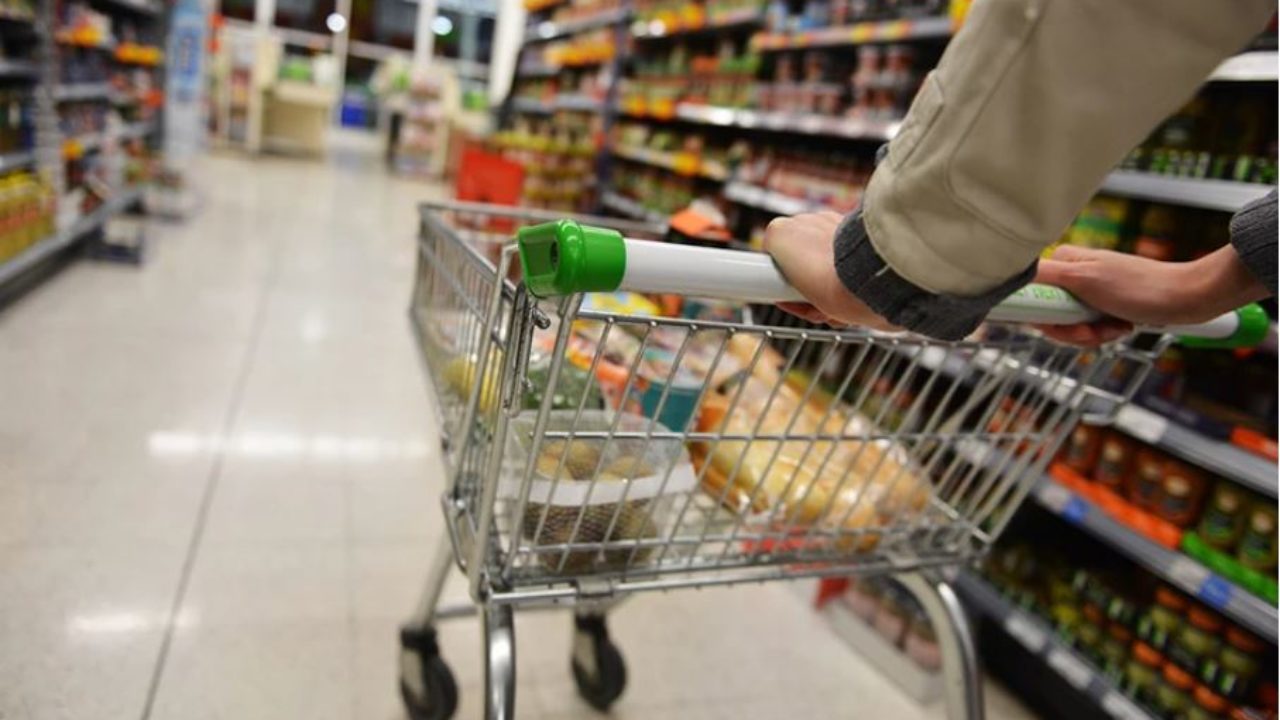 Μετά το Fuel & το Power pass η κυβέρνηση ετοιμάζει το Food pass: Ποιοι οι δικαιούχοι & τι ποσά θα λάβουν