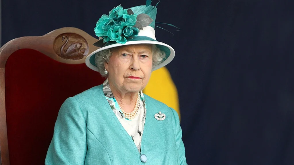 «Επιχείρηση Μονόκερος»: Τι ακολουθεί το θάνατο της βασίλισσας Ελισάβετ;