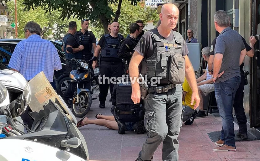 Σκηνές αλλοφροσύνης στη Θεσσαλονίκη: Λογιστής έβγαλε όπλο και κυνηγούσε υπάλληλο