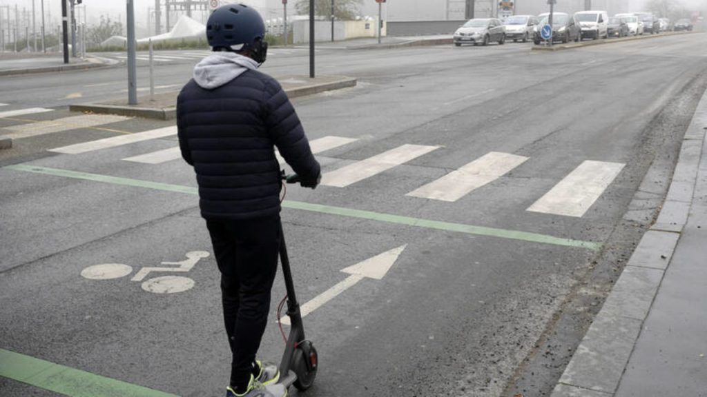 Λέσβος: Πρόστιμο 120 ευρώ για ηλεκτρικό πατίνι σε 16χρονο μαθητή που πήγαινε φροντιστήριο