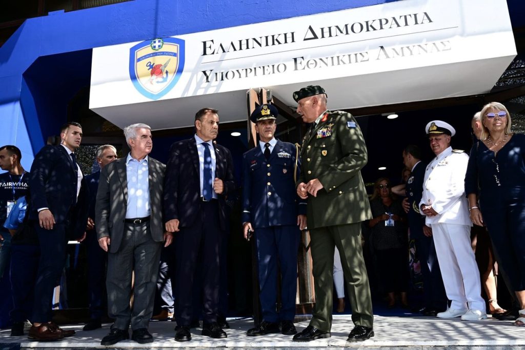 ΔΕΘ: Εγκαίνια για το περίπτερο του Υπουργείου Εθνικής Άμυνας από το Ν.Παναγιωτόπουλο