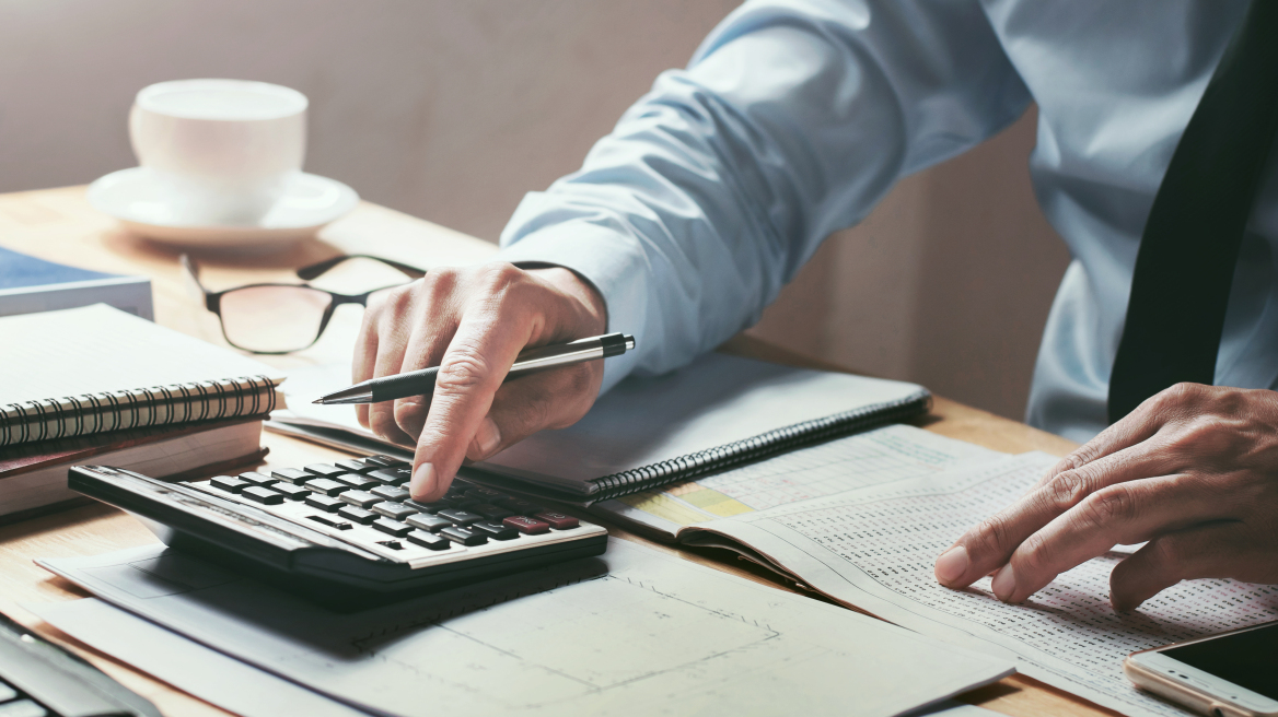 Κατατίθεται στη Βουλή συμπληρωματικός προϋπολογισμός 2,9 δισ. ευρώ