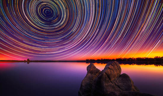Μαγευτικός συνδυασμός λήψεων από τον έναστρο ουρανό (φωτο)