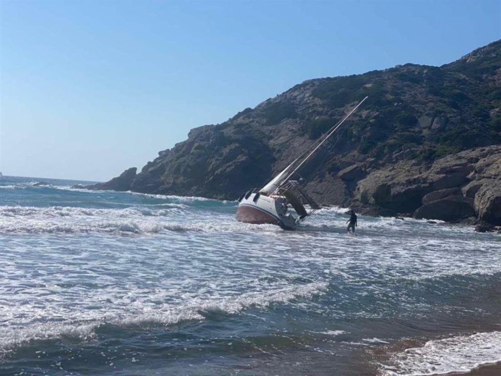 Ρόδος: Εννέα μουσουλμάνοι μετανάστες έφτασαν με σκάφος από την Τουρκία
