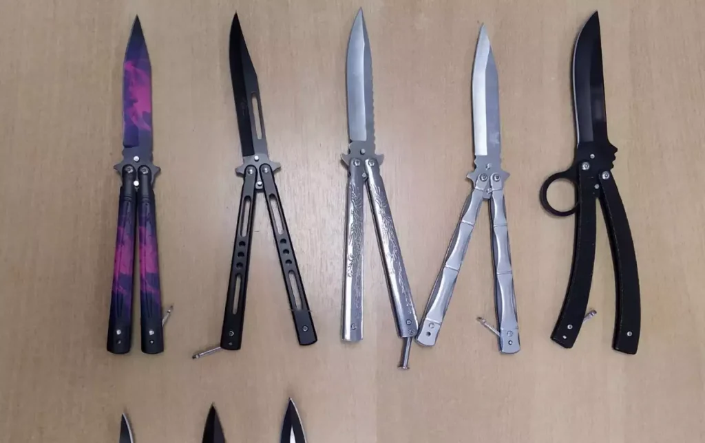 Καβάλα: Αλλοδαπός προσπάθησε να μπει σε αεροπλάνο με 8 αναδιπλούμενα μαχαίρια