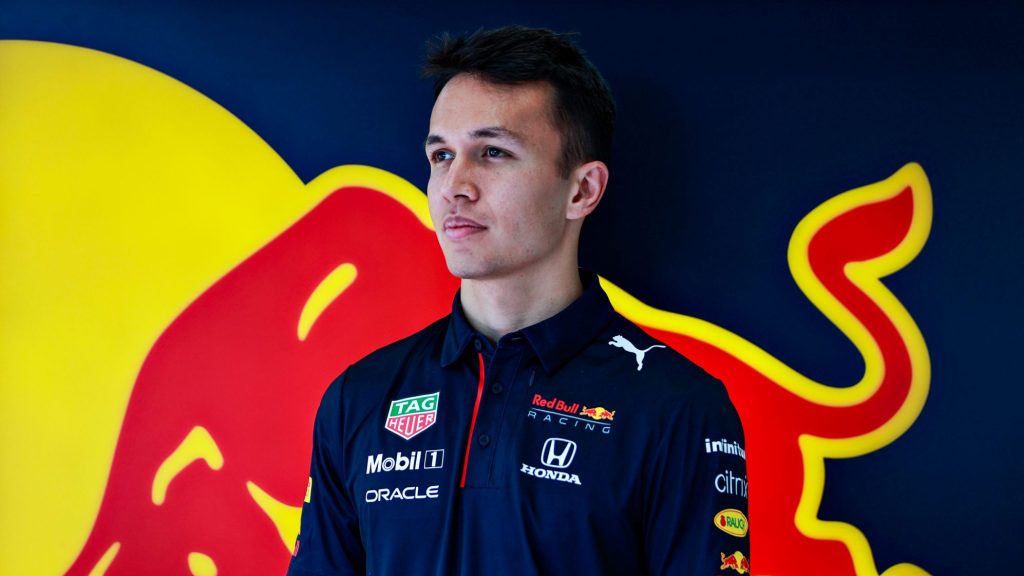 Στην εντατική πιλότος της Formula1 – Μετά την αφαίρεση σκωληκοειδίτιδας