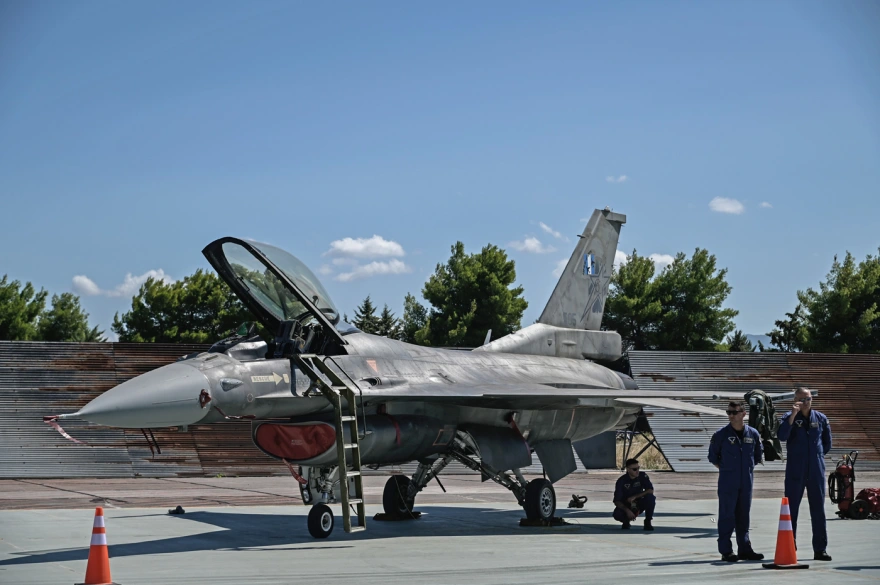Η Πολεμική Αεροπορία παρέλαβε τα πρώτα αναβαθμισμένα F-16 Viper – Δείτε εικόνες