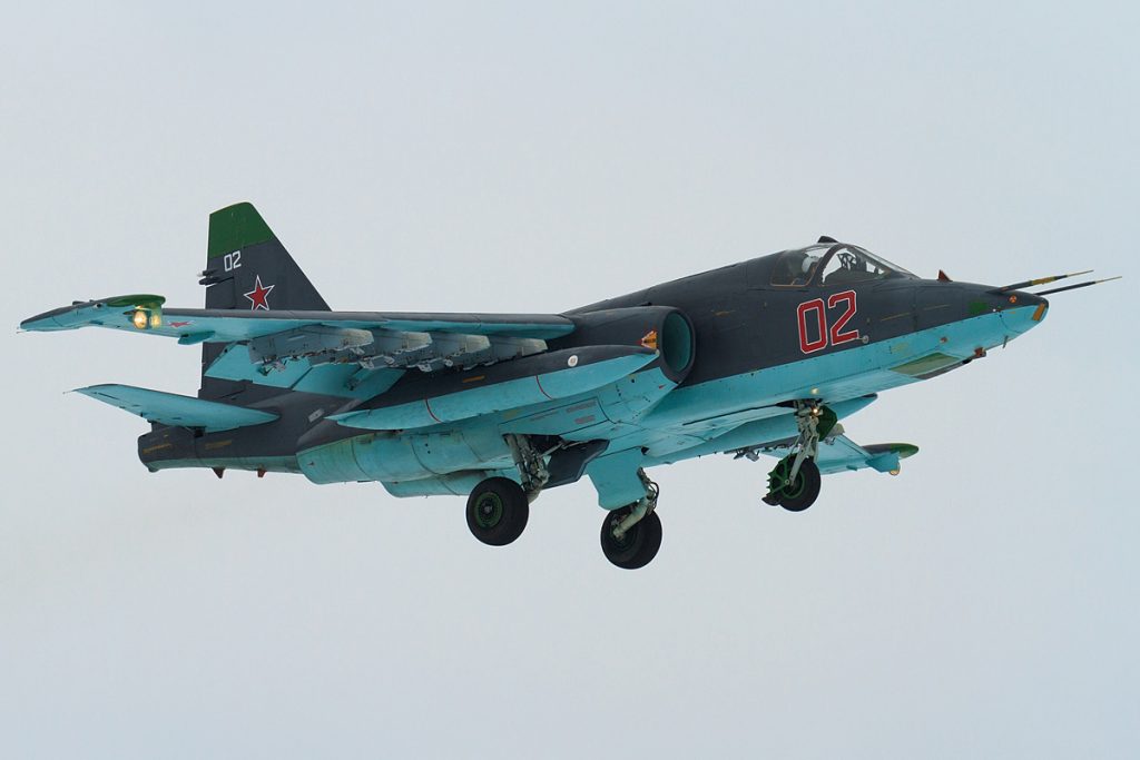 Δύο Su-25 Frogfoot της ρωσικής Αεροπορίας δέχονται βολές από MANPADS και καταφέρνουν να επιβιώσουν