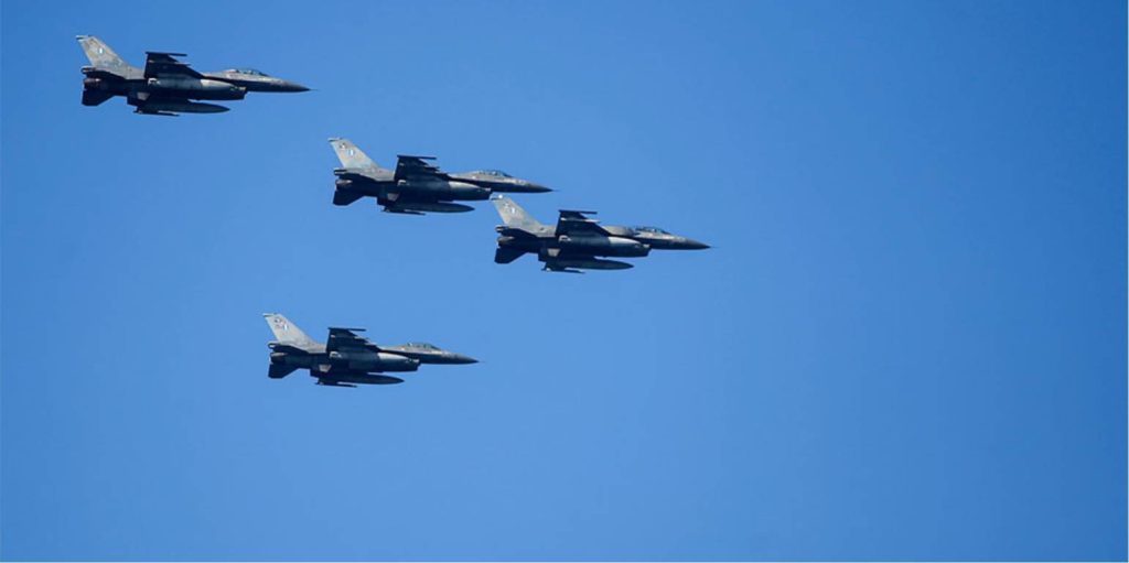 Με δυο αναβαθμισμένα αεροσκάφη F-16 Viper ενισχύεται η Πολεμική Αεροπορία (φωτό)