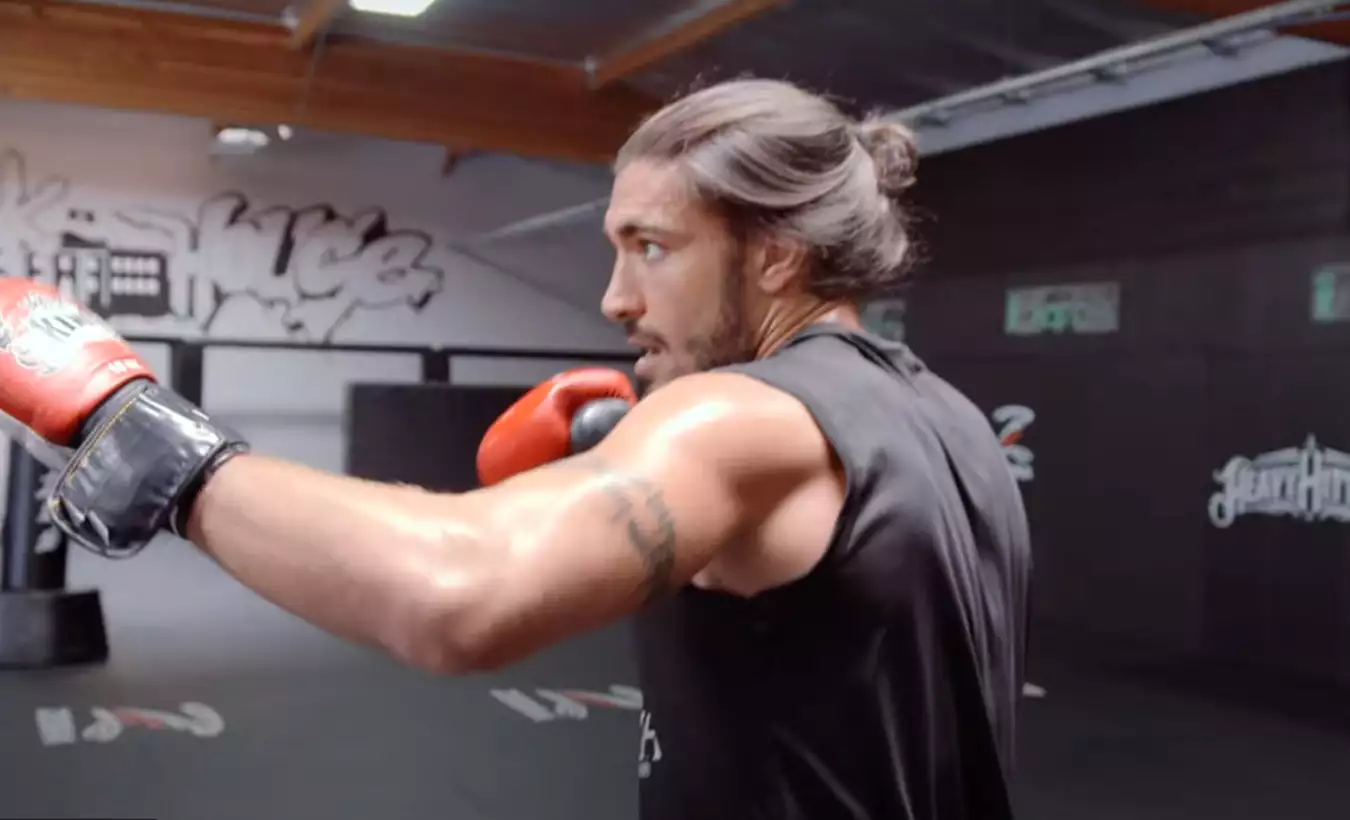 Πέθανε ο Ελληνοκαναδός MMAer Ηλίας Θεοδώρου – Ήταν μόλις 34 ετών