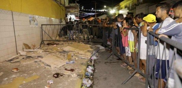 Σοκαριστική στιγμή σε φεστιβάλ της Βραζιλίας: Μαρκίζα έπεσε στο κοινό και σκότωσε 4 άτομα (βίντεο)