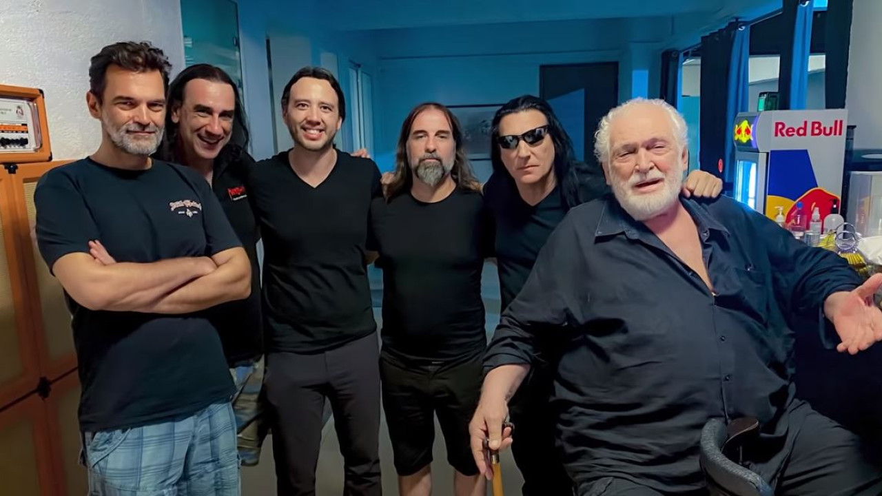 To «αντίο» των Manowar στον Κ.Καζάκο