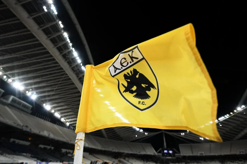 AEK: «Καυστική» ανακοίνωση της Ένωσης κατά Ολυμπιακού και Super League