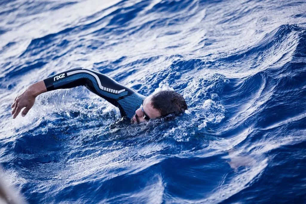 Σπύρος Χρυσικόπουλος: Από τη Ρόδο στο Καστελόριζο κολυμπώντας 64 ώρες χωρίς διακοπή