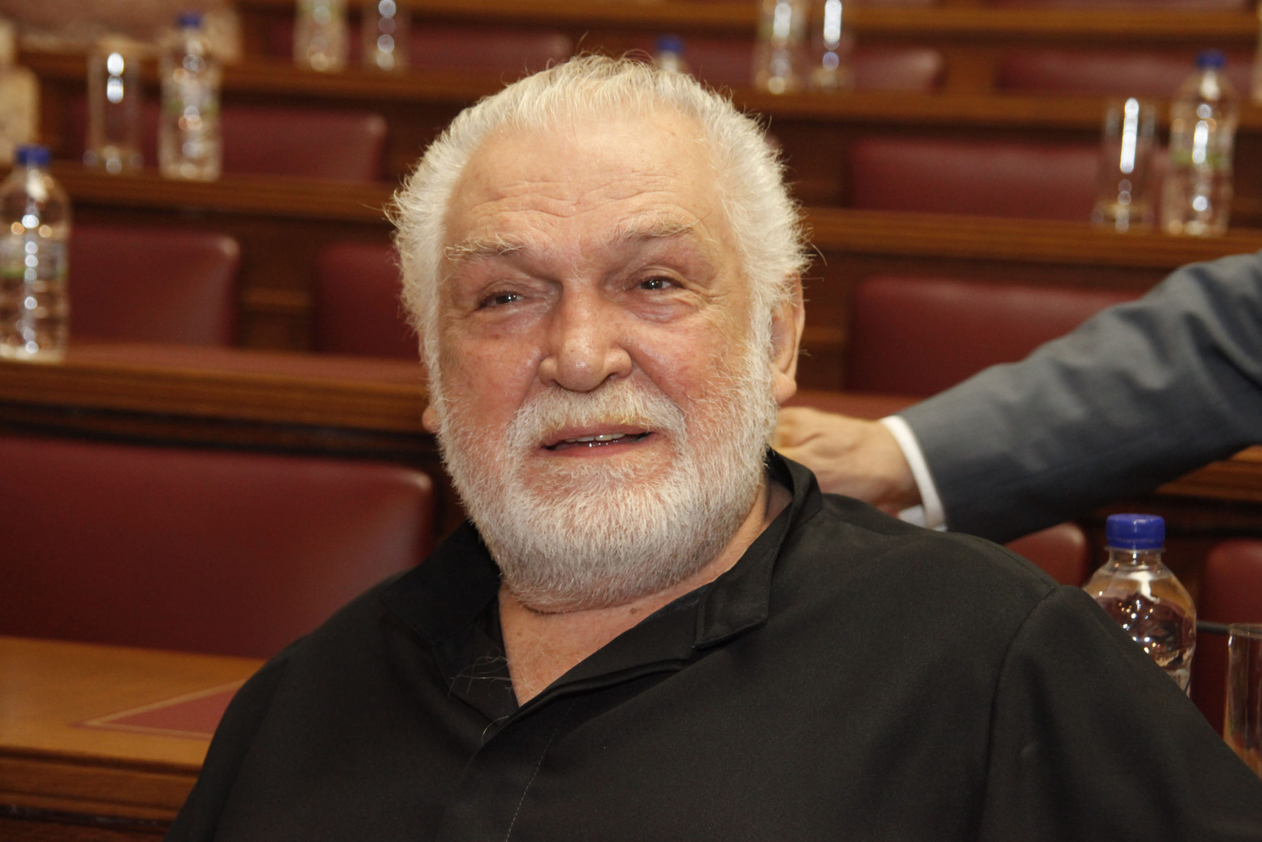 Ιατρική Σχολή Αθηνών: Με τη δωρεά του σώματός του ο Κώστας Καζάκος επιβεβαίωσε την πίστη του στην επιστήμη