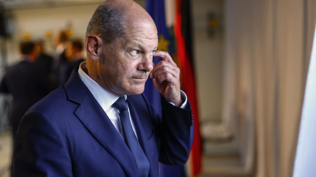 Ο.Σολτς: Η μυστική τηλεφωνική γραμμή που μιλάει με τον Β.Πούτιν