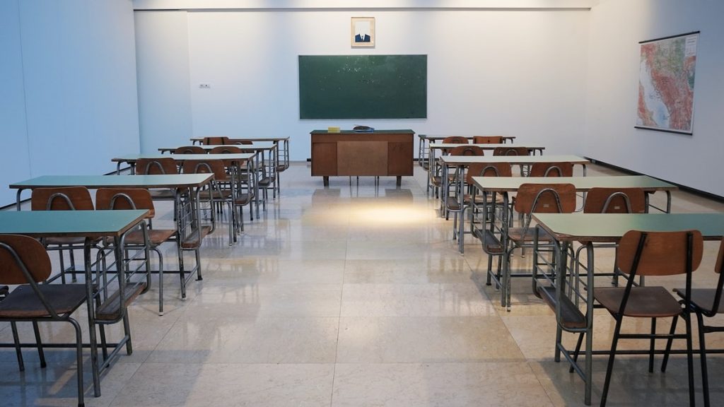 Λέσβος: Στο εδώλιο καθηγητής που κατηγορείται ότι αυνανιζόταν μπροστά σε μαθητές του