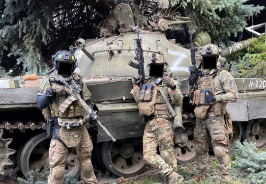 Στα χέρια του ουκρανικού στρατού το πρώτο ρωσικό άρμα μάχης Τ-62 (φωτό)