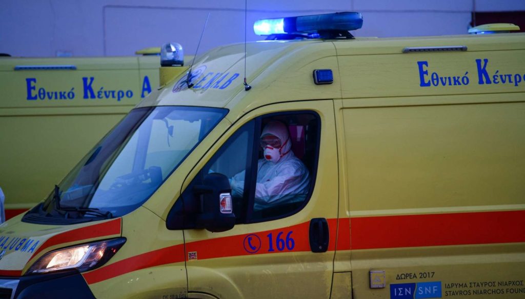 Λάρισα: Σε κρίσιμη κατάσταση 18χρονος μοτοσικλετιστής μετά από τροχαίο